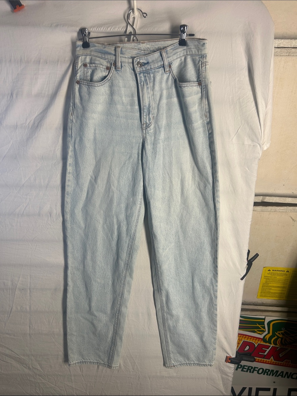 American Eagle Outfitters Light Blue Relaxed Jeans